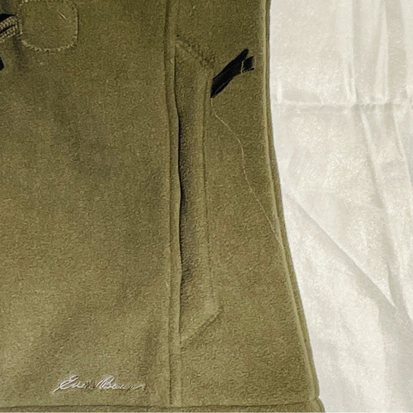 Eddie Bauer vest, Sz XS, Olive Green. Zip up, toggle closures.P2P 17” Length 24” - Picture 6 of 10